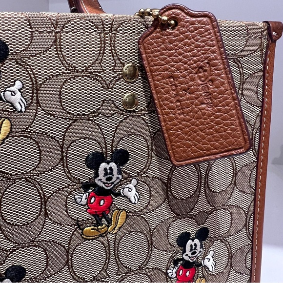 Disney X Coach Dempsey Carryall Jacquard With Mickey Mouse Print Tote Bag CM198 - Picture 6 of 9